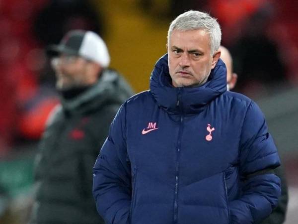 Tin bóng đá sáng chiều 29/1: Mourinho lập kỷ lục đáng quên tại Tottenham