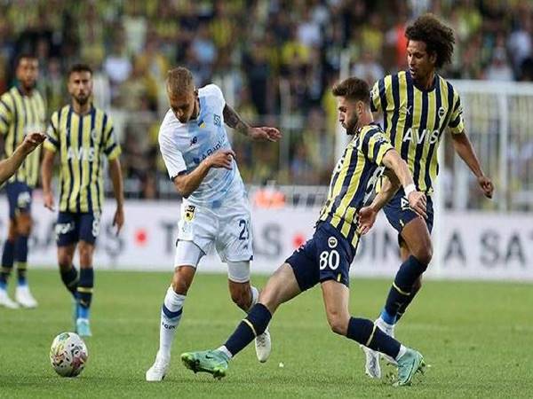 nhận định bóng đá giữa Fenerbahce vs Slovacko, 0h ngày 5/8