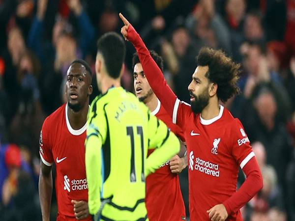 Tin Liverpool 25/12: Salah gửi thông điệp cảnh báo đến The Kop