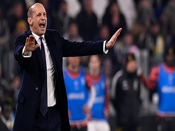 Juvetus đang dở khóc dở cười với HLV Allegri