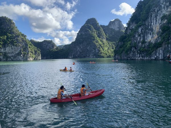 Nằm mơ thấy đi thuyền đánh con gì may mắn có ý nghĩa gì